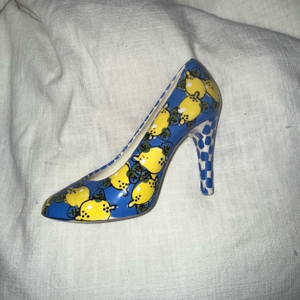 Vintage lemon robert sterling lemon cermaic heel